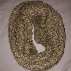 LIGHT BROWN 100% ACRYLIC SCARF NEVER WORN